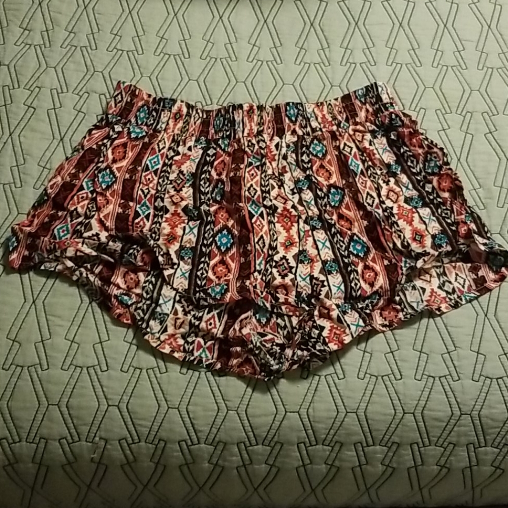 FOREVER 21 Festival Boho Print Shorts XS